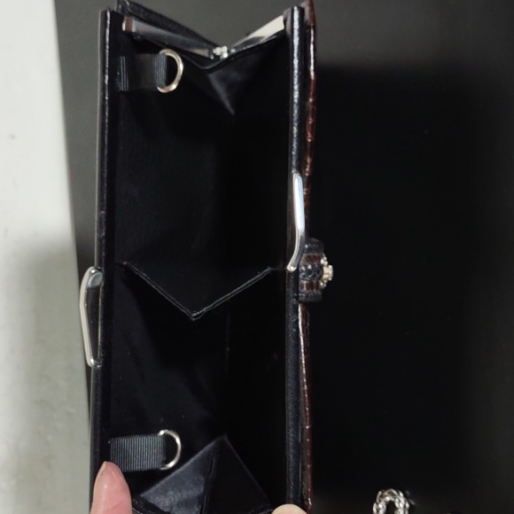 Brighton Pebbled Leather Convertible Clutch/Wallet/Crossbody Bag - Picture 7 of 8